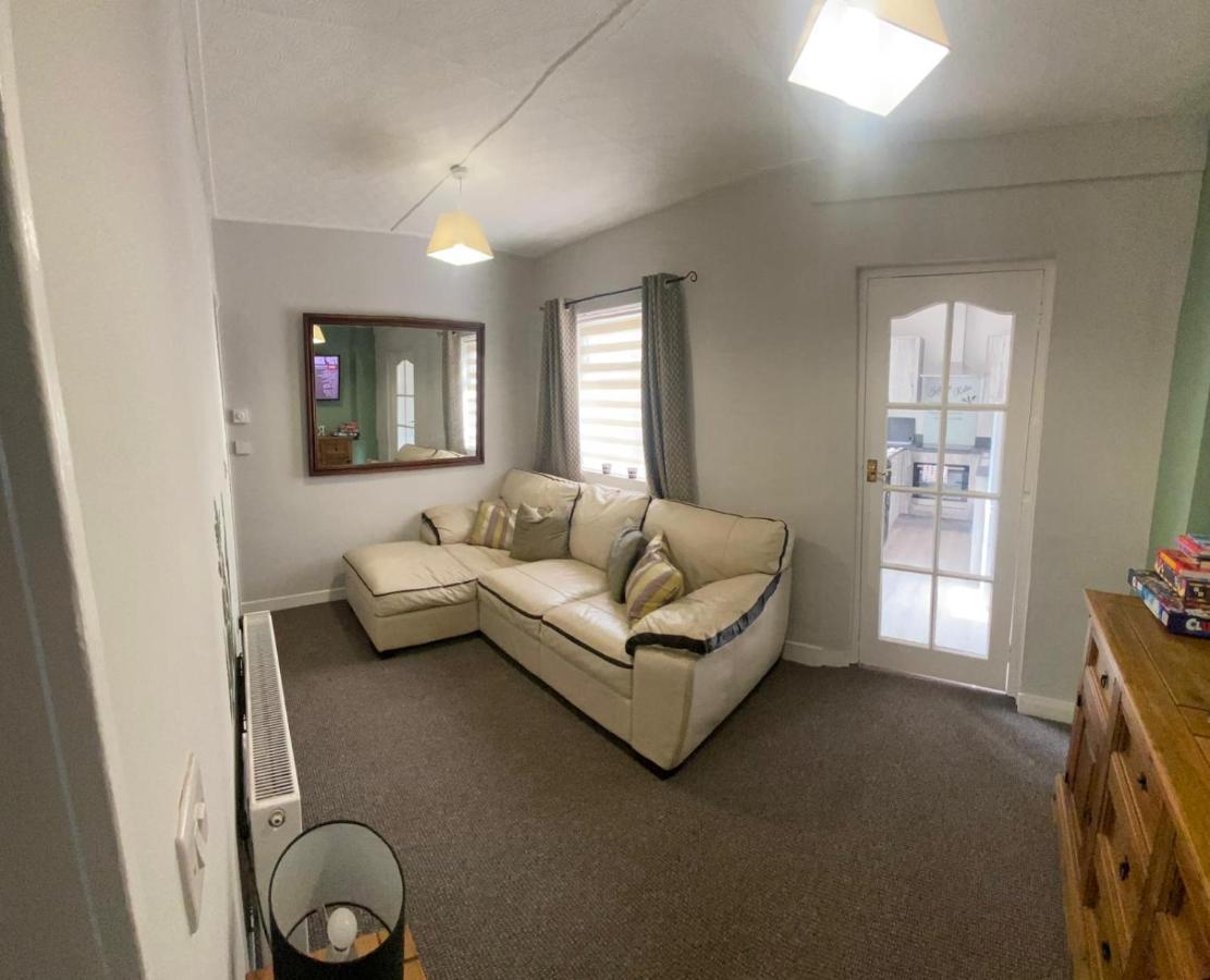 Mairead - Cosy Property In Gaeltacht Quarter Μπέλφαστ Εξωτερικό φωτογραφία